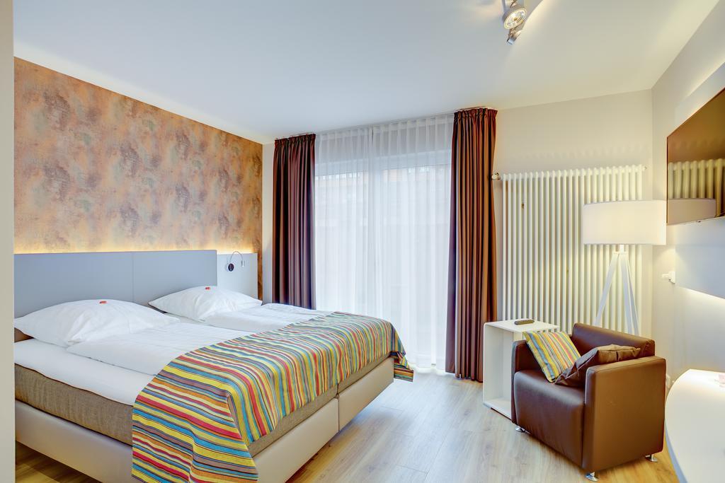 Elisabeth Hotel Garni Detmold Room photo